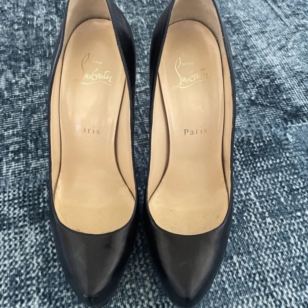 CHRISTIAN LOUBOUTIN PARIS  36.5 Black Stiletto Pump Red Sole Auth Shoes Luxury